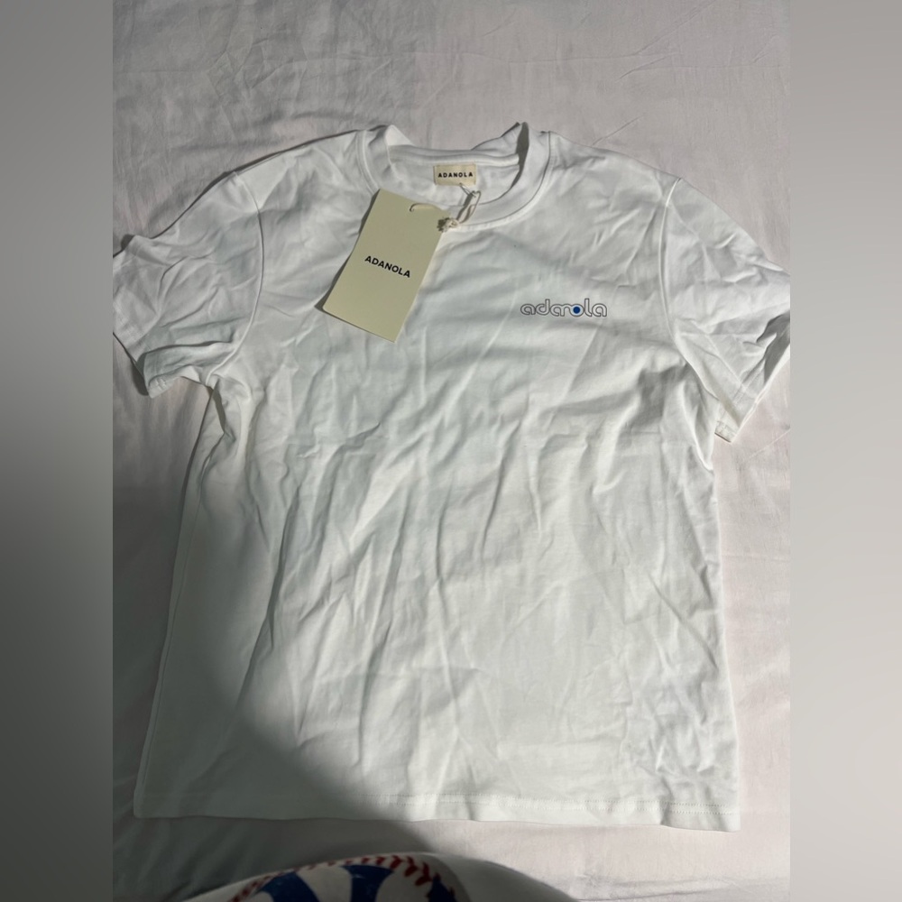 Adanola tshirt